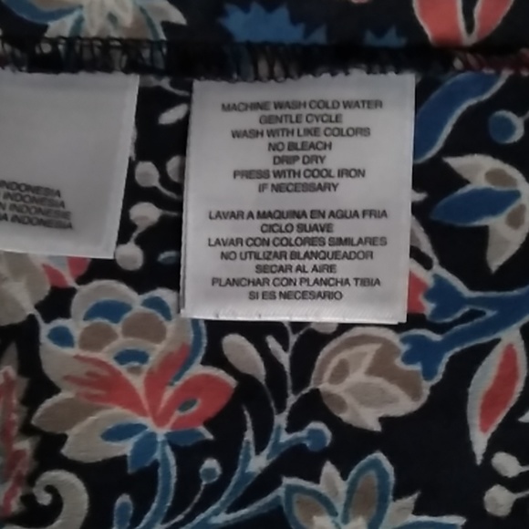 Jones NY SIGNATURE Faux Wrap - Picture 4 of 4